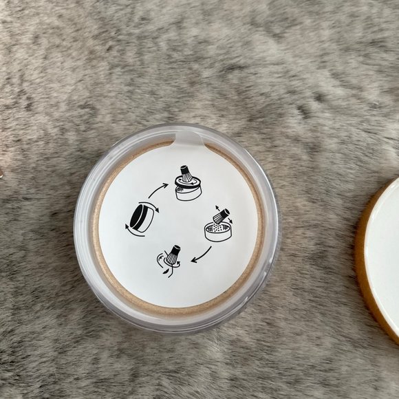 Anastasia Beverly Hills Loose Highlighter in shade Vegas - Picture 6 of 6